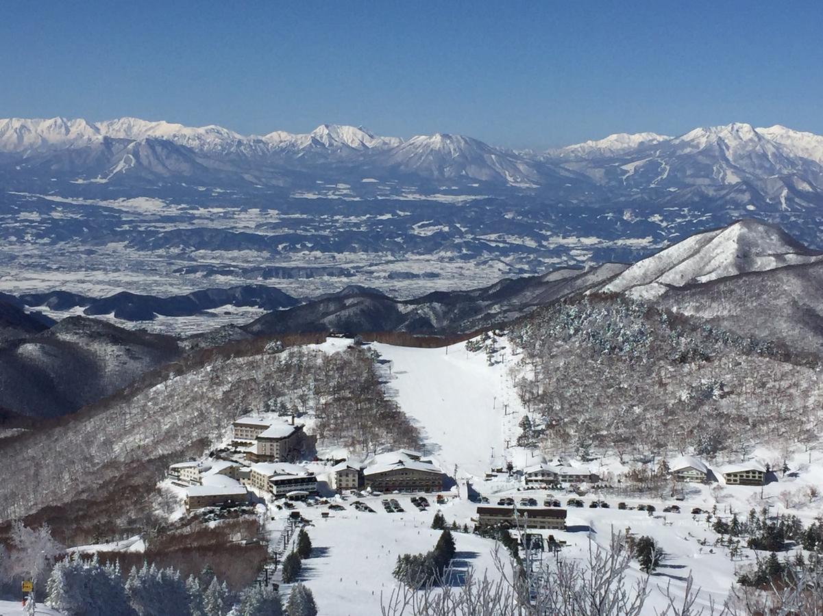 Hotel Sunny Shiga Яманучи Екстериор снимка
