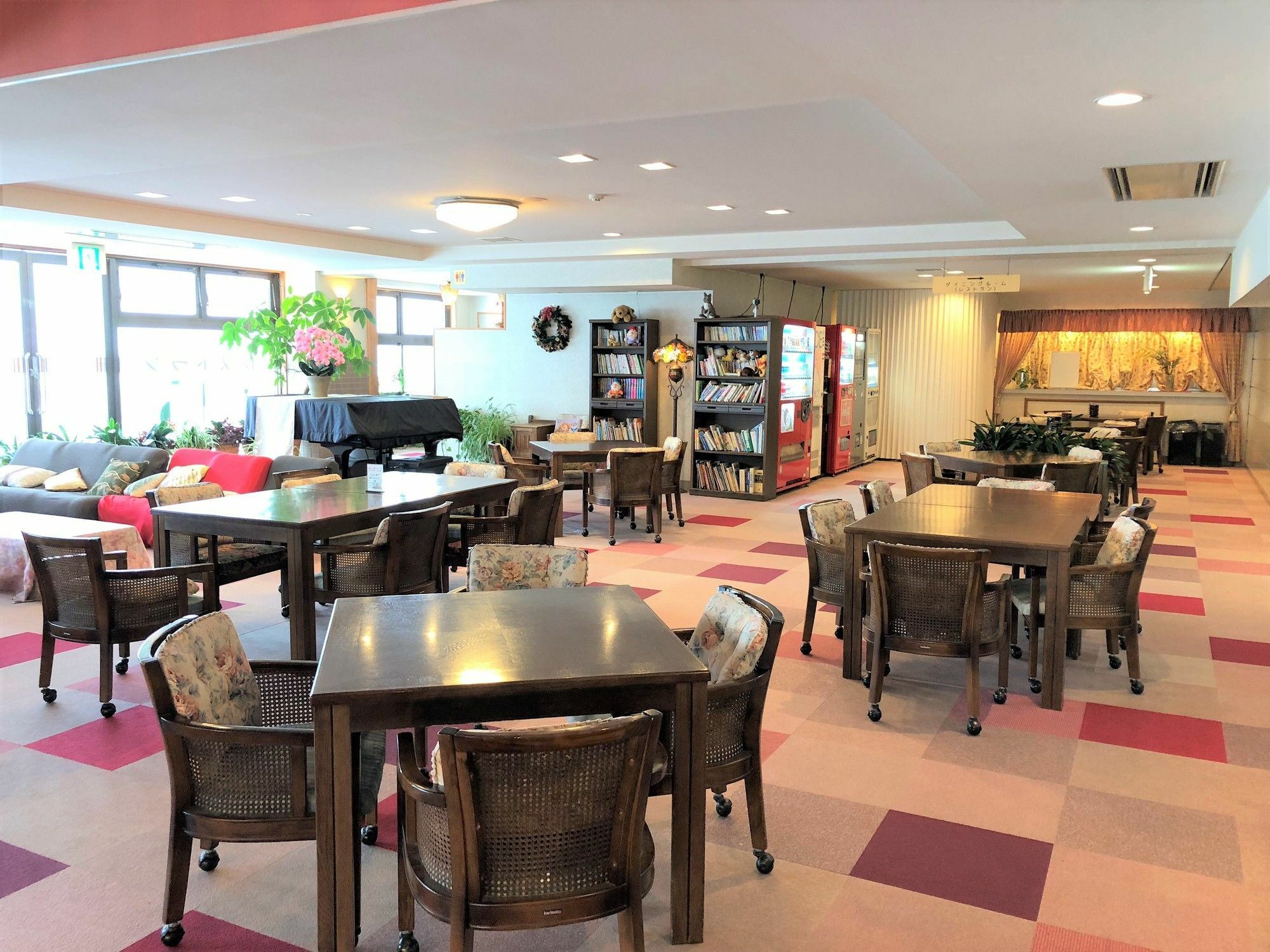 Hotel Sunny Shiga Яманучи Екстериор снимка